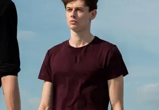 Dawid z "Top Model" zaskoczył fanów zdjęciem. Wyjaśnił, czy to jego nowy zawód 