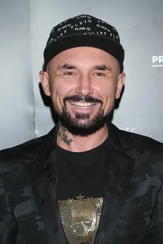 Patryk Vega - jak się naprawdę nazywa?