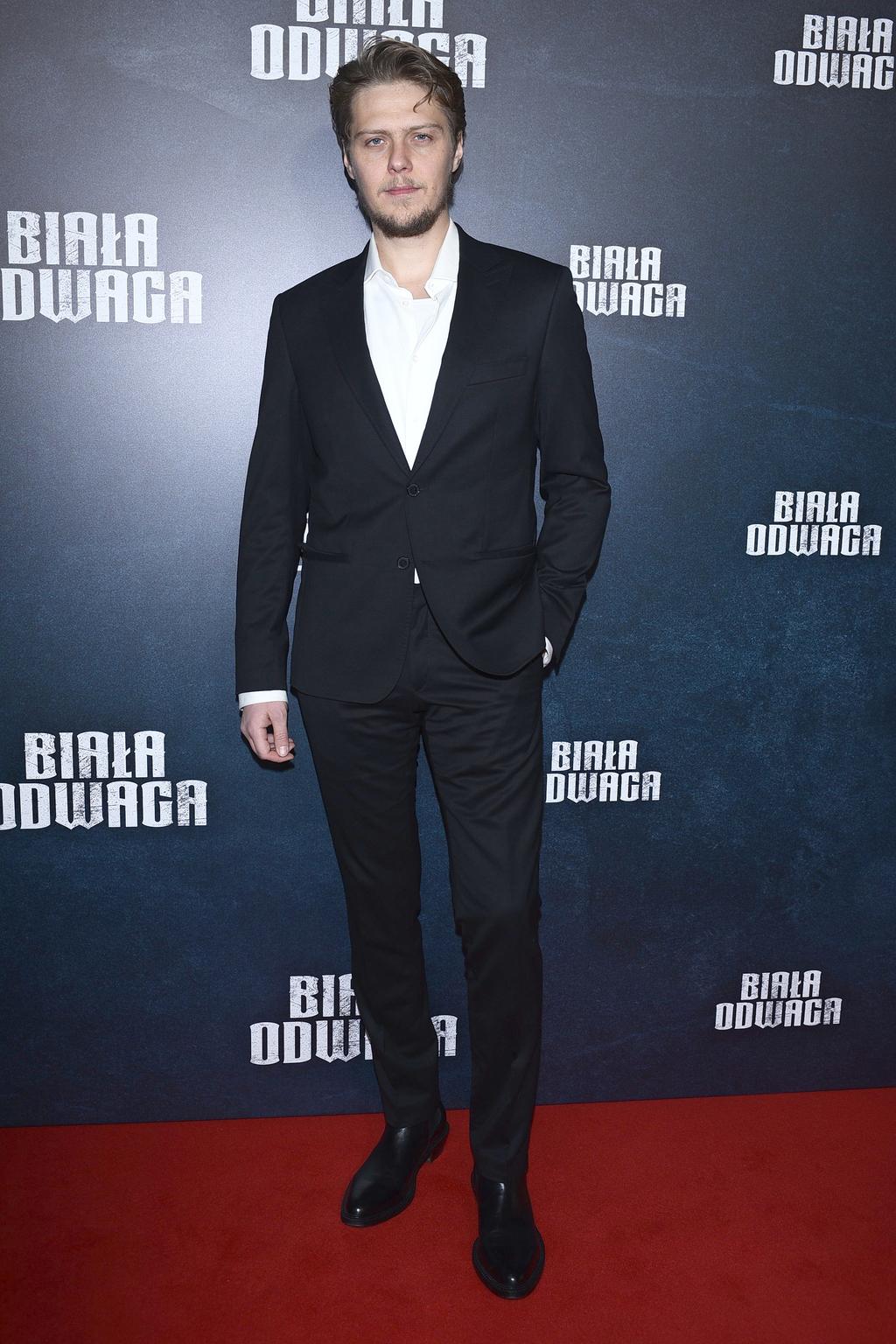 Gwiazdy na premierze filmu "Biała odwaga": Jakub Gierszał