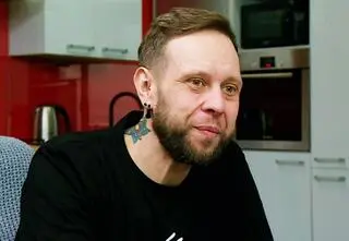 Mateusz "Big Boy" Borkowski z "Gogglebox. Przed telewizorem". Co wiemy o jego życiu prywatnym?