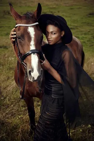 "Top Model". Osi Ugonoh