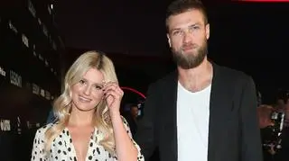 Andrzej Wrona pokazał córkę. "Twarz po mamusi". Fani przecierają oczy