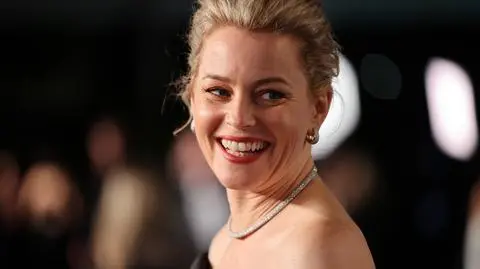 Elizabeth Banks cudem uniknęła wpadki