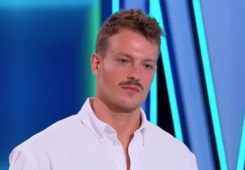 Tadeusz z "Top Model" kąpie się w jeziorze... nago. W komentarzach zawrzało