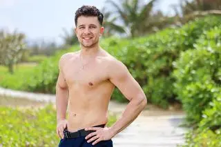 Jędrzej Arian z "Hotel Paradise 8"