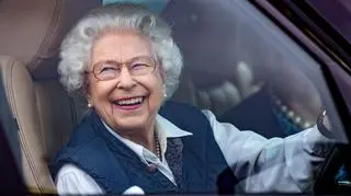 Samochód królowej Elżbiety II sprzedano po raz trzeci. Kosztował fortunę