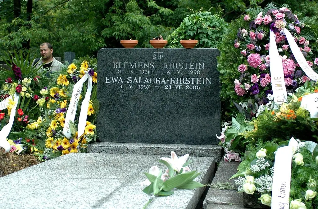 Grób Ewy Sałackiej