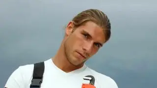 Pamiętacie "polskiego hydraulika"? Co słychać u niego po 17 latach?