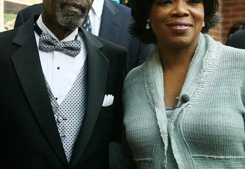 Oprah Winfrey przeżyła ogromną tragedię. Była przy ojcu w chwili jego śmierci