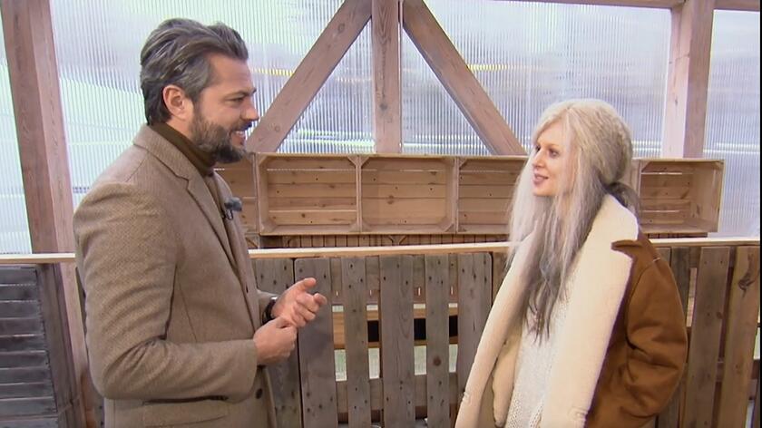 Olivier Janiak i Karolina Gruszka na planie drugiego sezonu serialu "Nieobecni"