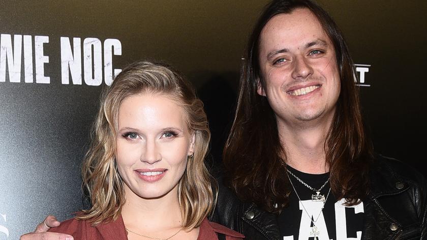 Michał Sobociński i Natalia Rybicka pozują ściance