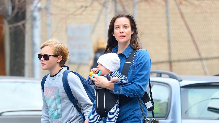 Liv Tyler z dziećmi