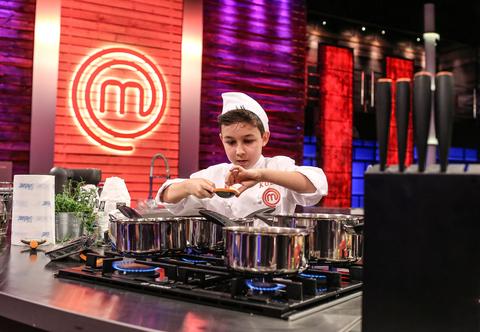 Kuba Tomaszczyk zwycięzcą "MasterChefa". Poznaliśmy go jako dziecko - jak się zmienił?