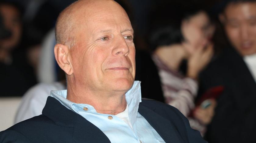 Bruce Willis ma problemy zdrowotne, dlatego gra tylko w słabych filmach.