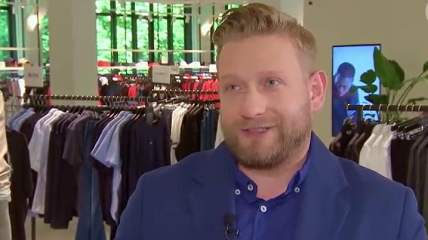 Bartek Jędrzejak na otwarciu salonu marki Gomez