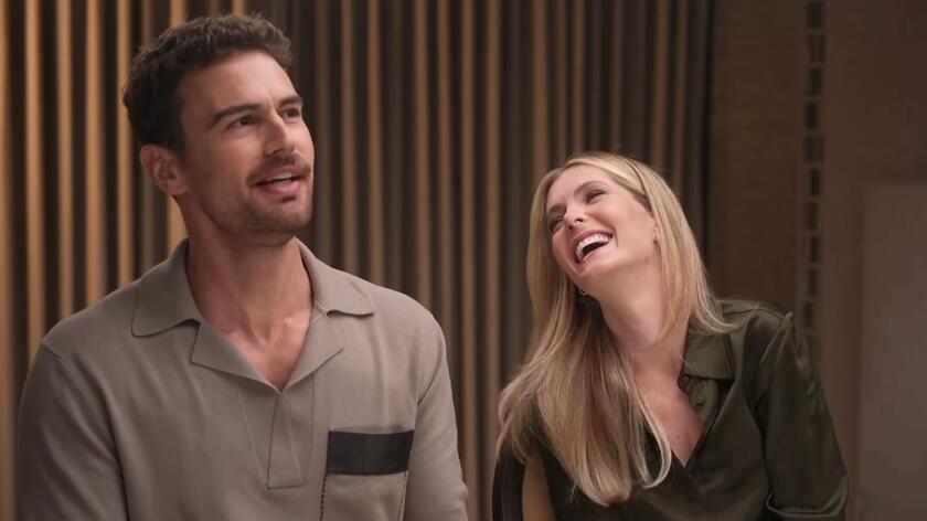 "Biały Lotos". Czy Theo James wierzy w miłość?