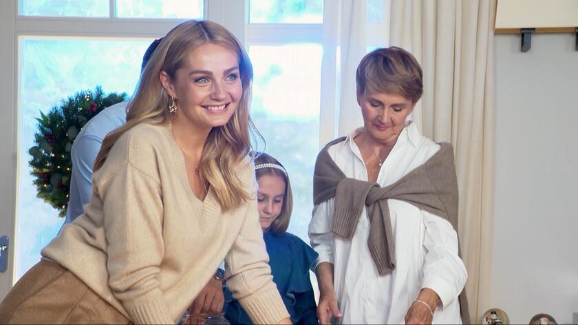 Świąteczna kampania marki Apart z udziałem Małgorzaty Sochy i jej bliskich