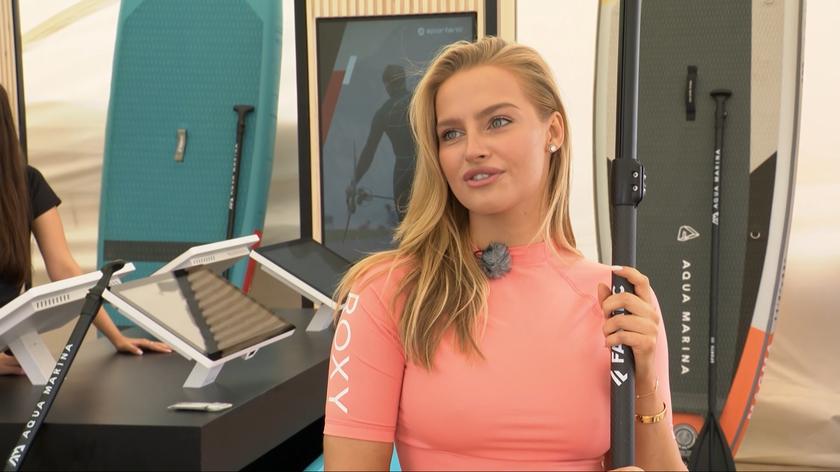 Projekt Plaża Dziwnów. Karolina Pisarek-Salla o popularności stand up paddle boarding