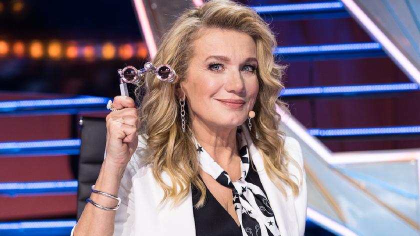 Joanna Trzepiecińska powróciła do telewizji jako detektyw w "Mask Singer"