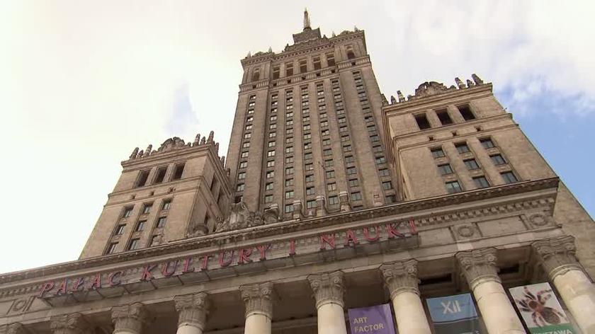 Artyści o swoich rolach w spektaklu "Bliżej" w Teatrze 6. piętro